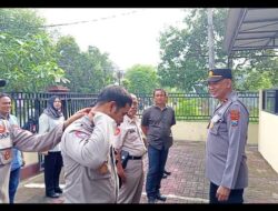 Seusai Pengaman Lebaran Kapolsek Sukorejo Cek Kelengkapan Personil