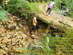 Dinas PUPR Kabupaten Pacitan Peduli Bencana Berikan Bantuan Bronjong