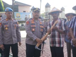 Peduli Petani dan Warga Kurang Mampu, Polres Wonogiri Salurkan Alat Pertanian dan Gelar Bedah Rumah di HUT Bhayangkara ke-79