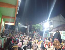 Warga Pacitan Tumpah Ruah Saksikan Pertunjukan Reog di MIM Padi III