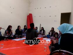 Membaur Tanpa Sekat, Mahasiswa KPM Kelompok 12 Jadikan Masyarakat sebagai Mitra dan Sumber Pembelajaran