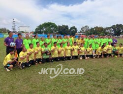 Bupati Kaur Gusril Pausi, Membuka Turnamen Bupati Cup Di Lanjutkan Bertanding