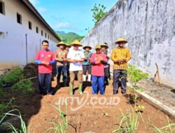 Dukung Ketahanan Pangan, Lapas Wonogiri Tanam 100 Bibit Terong di Area Branggang