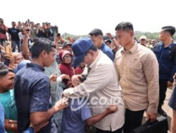 Presiden Prabowo Subianto Secara Langsung Tinjau Tenda Pengungsian Korban Bencana di Bireuen, Provinsi Aceh