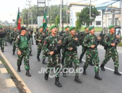 Danrem 081/DSJ Iringi Peleton Yudha Wastu Pramuka Jombang-Trowulan