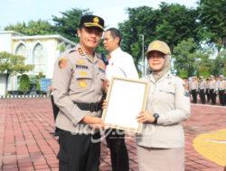 Kapolres Gresik Beri Penghargaan, Dedikasi Polisi dan Warga Jadi Teladan