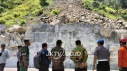 Aparat Sigap Tangani Longsor Trenggalek, Jalan Nasional Ditutup Demi Keselamatan