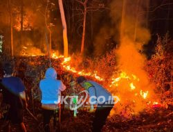 Gerak Cepat Polsek Slahung Tangani Kebakaran Hutan, Api Berhasil Dipadamkan Pukul 23.00 WIB